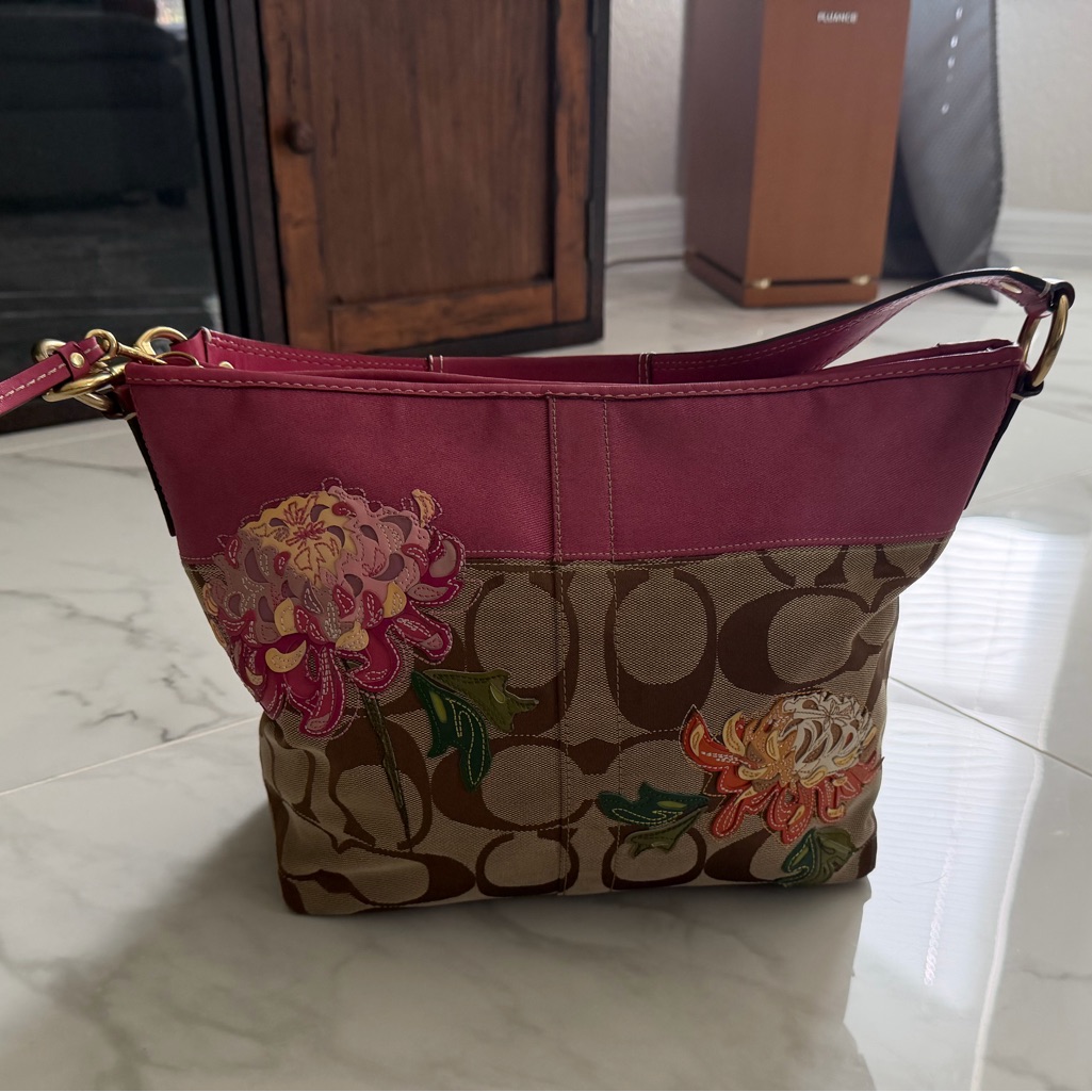 Rare  Collectible Coach Kiku Floral Embroidered Tote